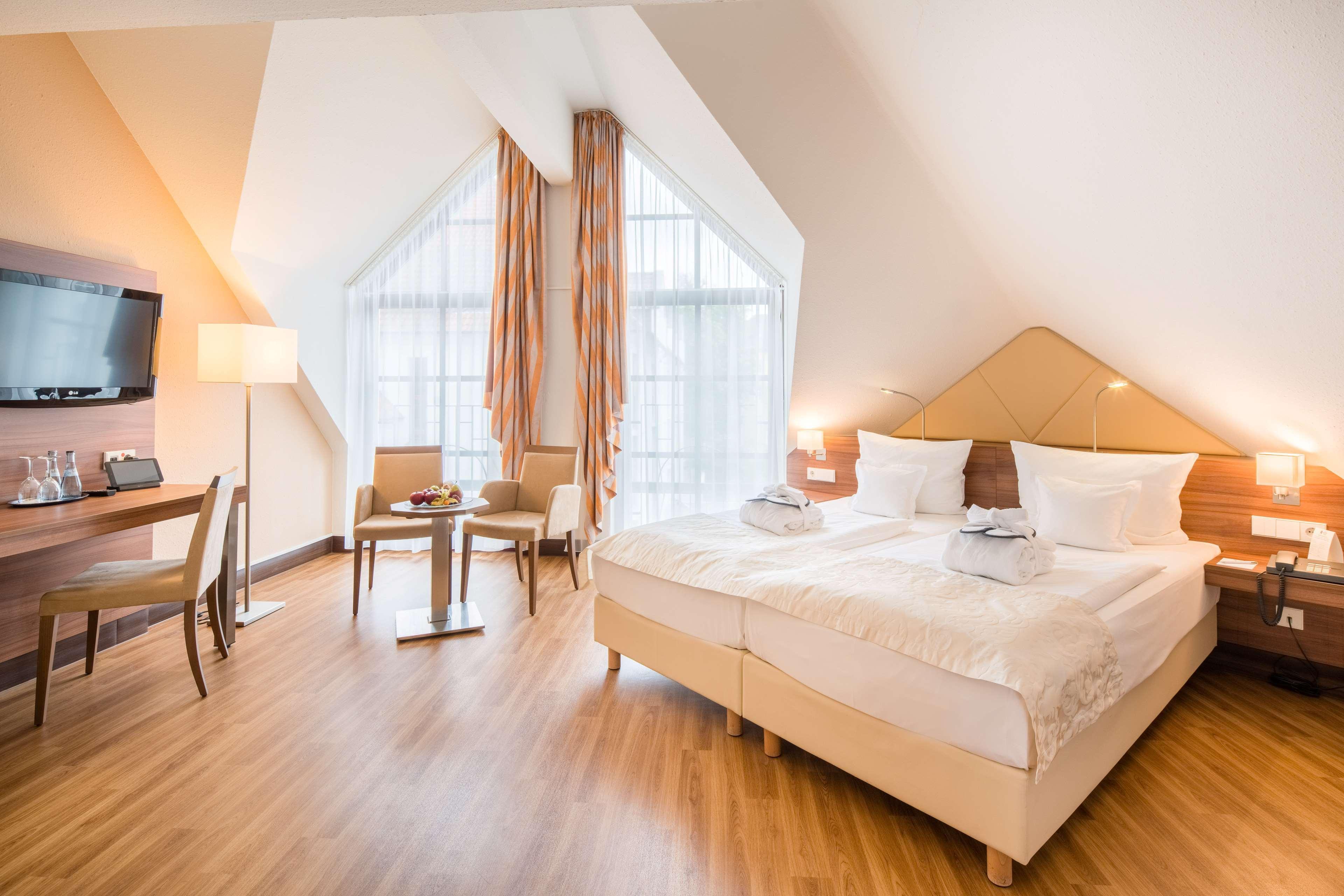 Best Western Plus Hotel Am Schlossberg Нюртинген Экстерьер фото