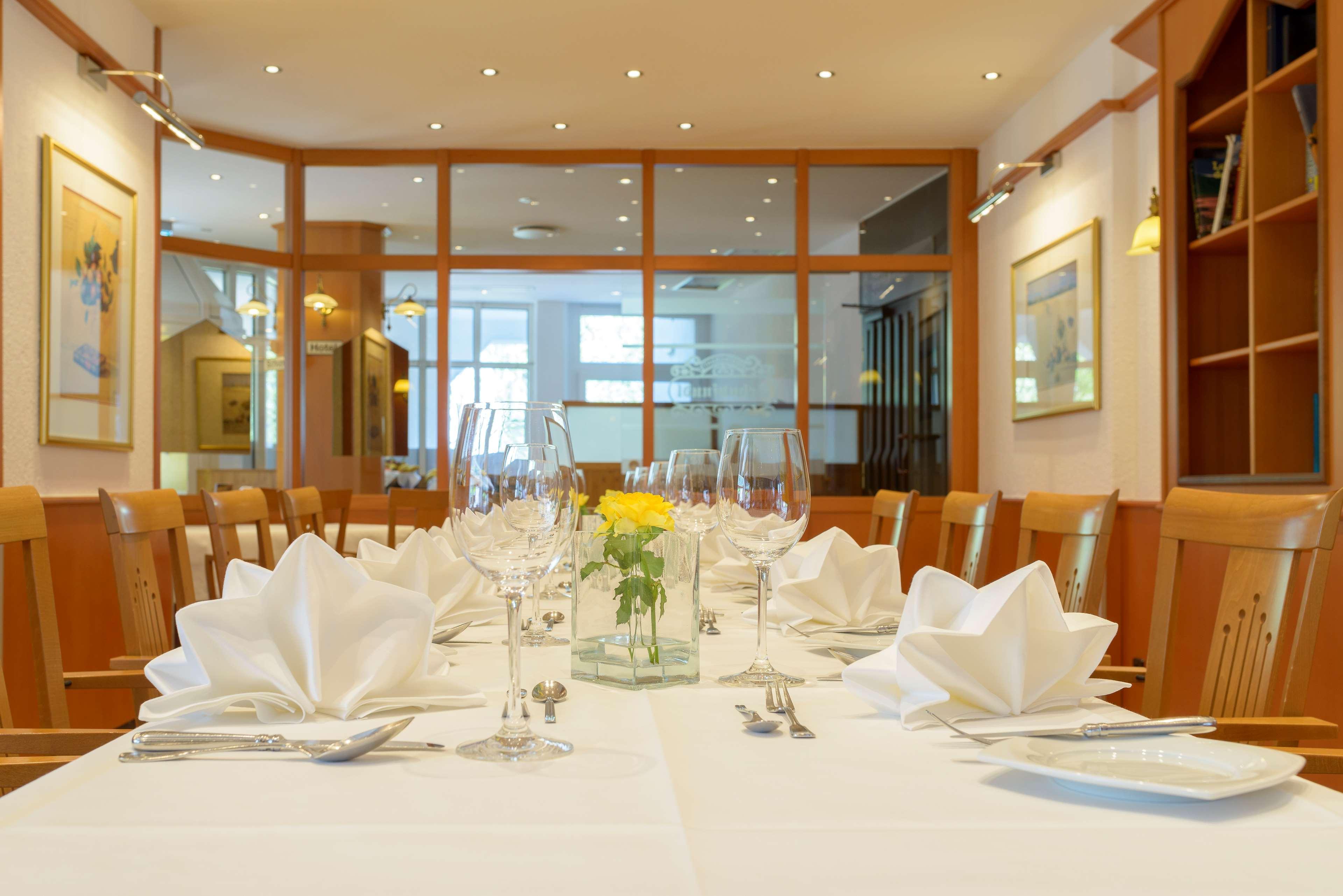 Best Western Plus Hotel Am Schlossberg Нюртинген Экстерьер фото