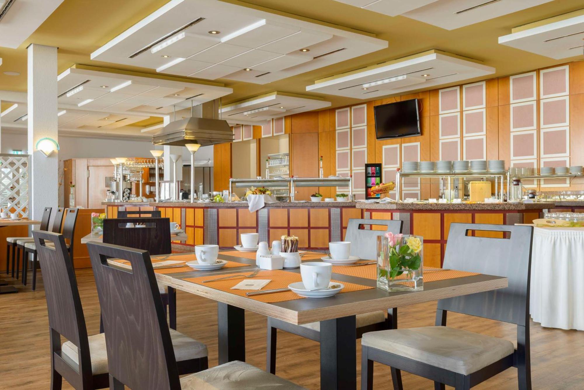 Best Western Plus Hotel Am Schlossberg Нюртинген Экстерьер фото